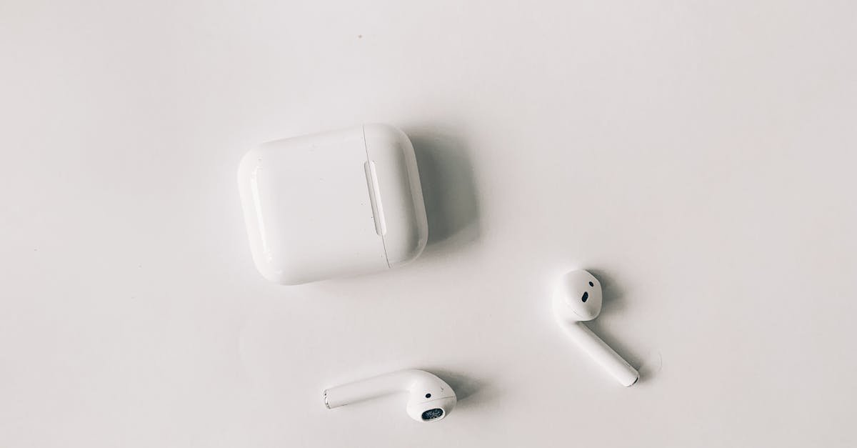 découvrez les airpods, les écouteurs sans fil d'apple offrant un son de qualité, une connexion facile et un design élégant pour une expérience audio optimale.