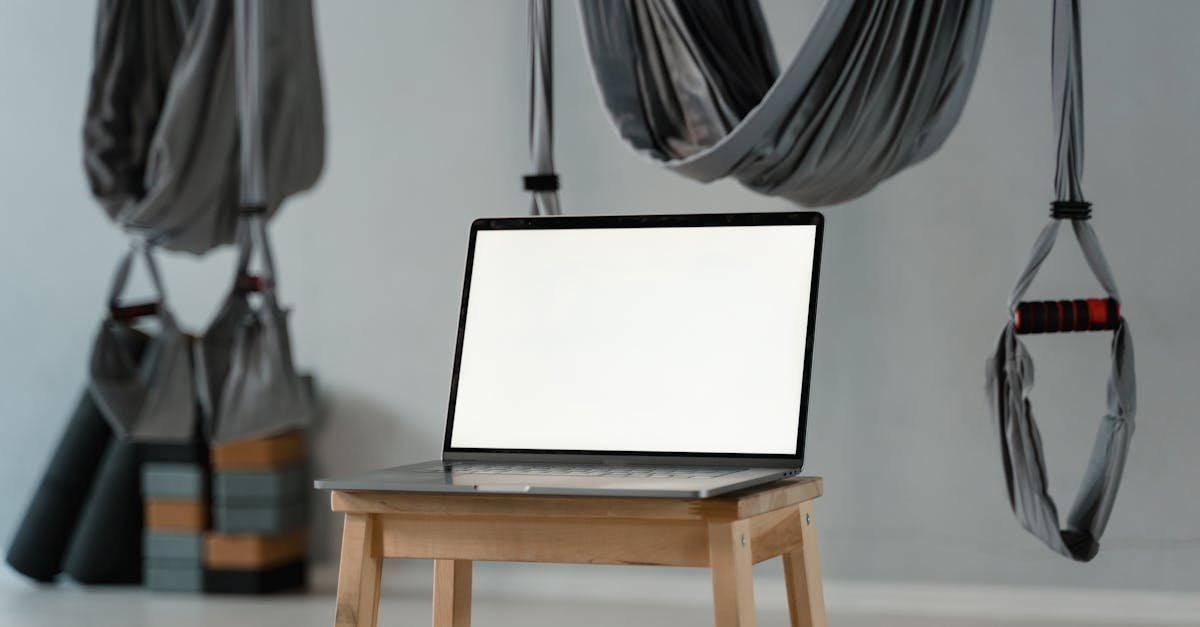 découvrez le lenovo yoga 7i, un ordinateur portable 2-en-1 alliant puissance, élégance et flexibilité pour une expérience utilisateur optimale au quotidien.