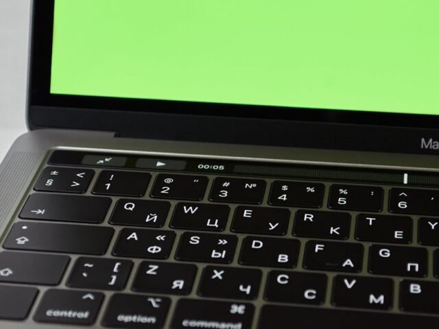 Lancement du MacBook Pro à écran tactile et du nouveau Mac Studio probablement reporté