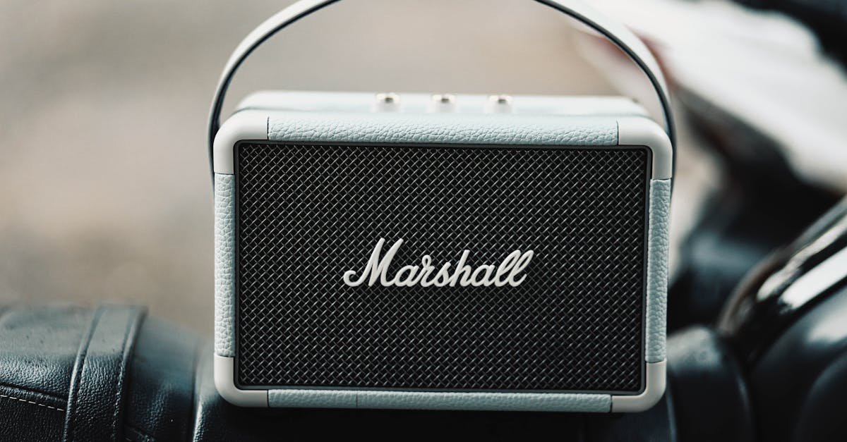 découvrez notre sélection de haut-parleurs bluetooth alliant qualité sonore, design moderne et mobilité pour une expérience audio sans fil optimale.