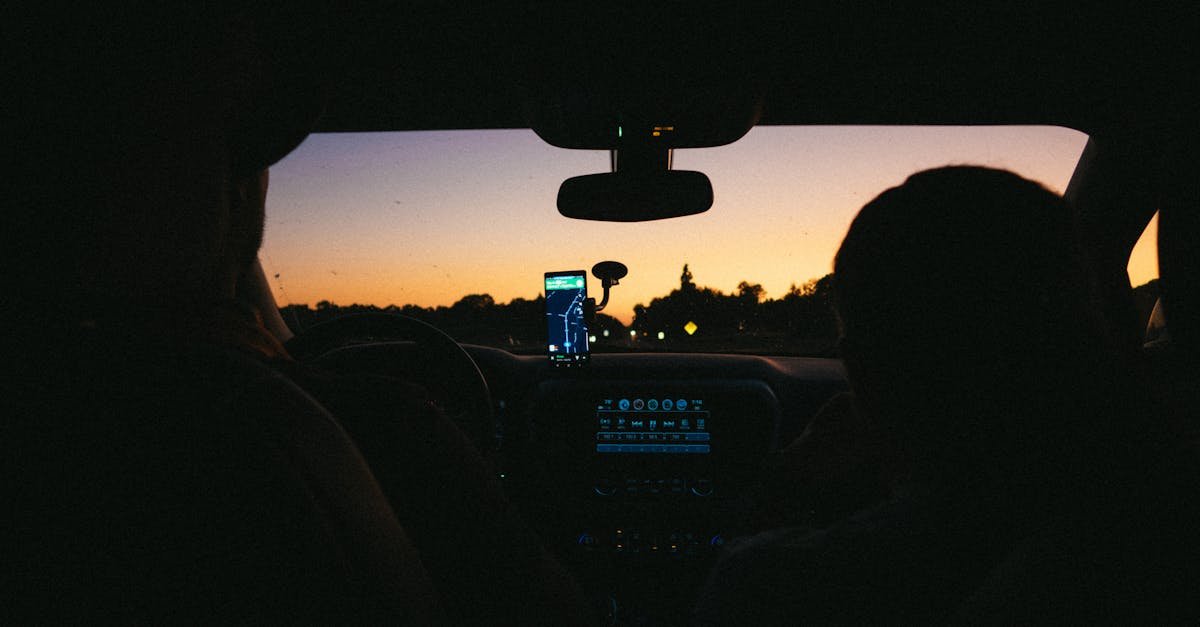 découvrez les meilleures applications de navigation pour faciliter vos trajets, éviter les embouteillages et trouver les itinéraires les plus rapides en temps réel.