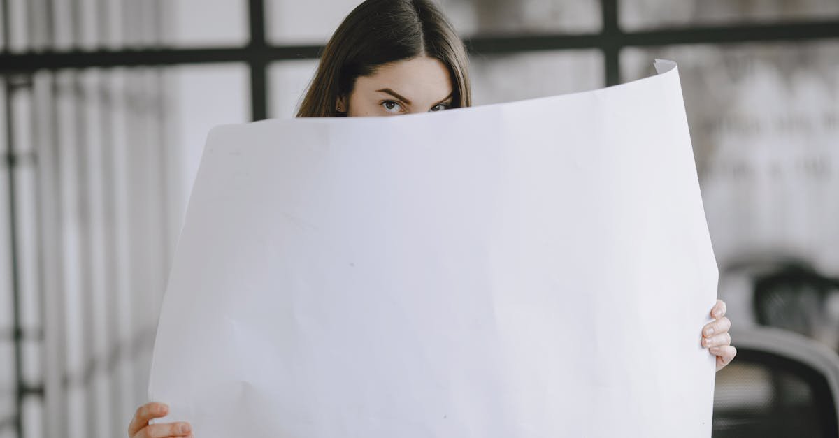 découvrez comment empêcher le téléchargement silencieux de gros fichiers dans google chrome pour sécuriser votre navigation et économiser de la bande passante.