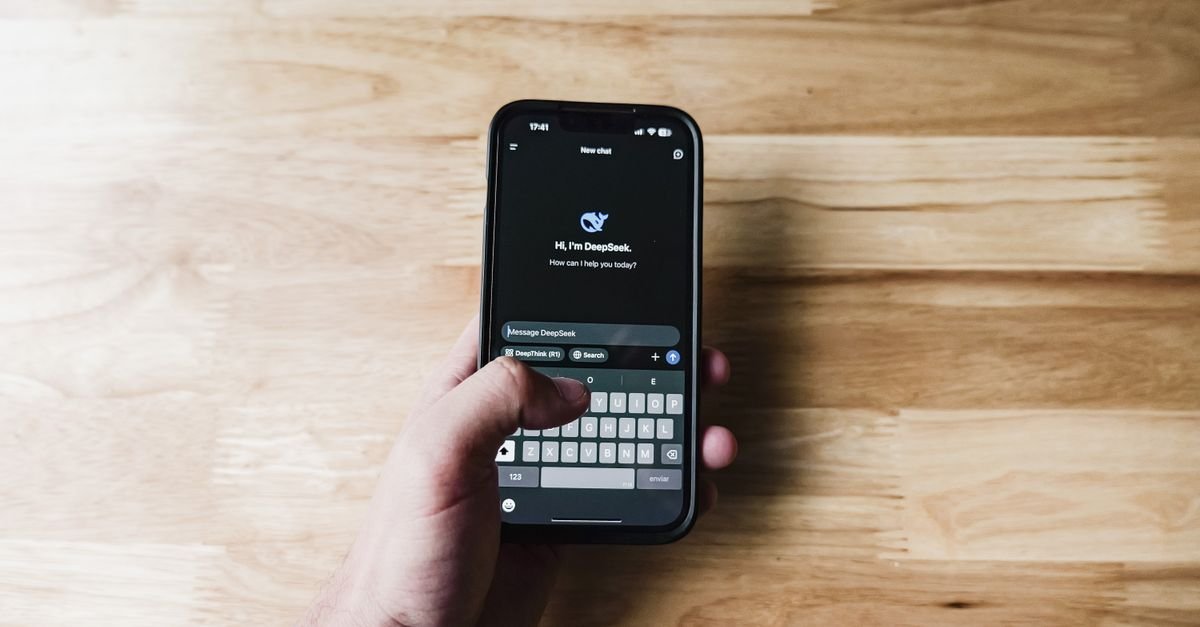 découvrez les nouveautés de siri ai sur ios 27 : intelligence améliorée, interaction naturelle et fonctionnalités innovantes pour une expérience utilisateur optimisée.