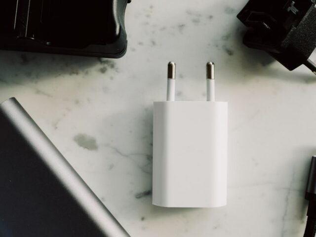 SharePower de Nimble : une batterie externe de 10 000 mAh qui se divise en deux pour plus de flexibilité