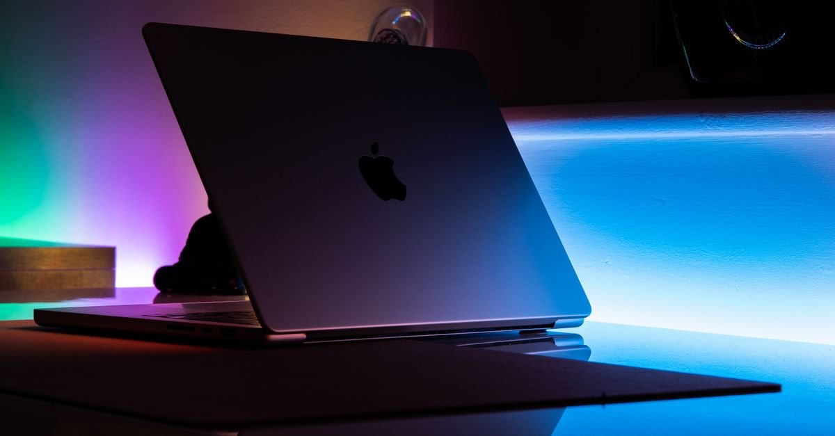 découvrez le macbook ultra, un design innovant alliant performance exceptionnelle et élégance moderne pour une expérience utilisateur inégalée.