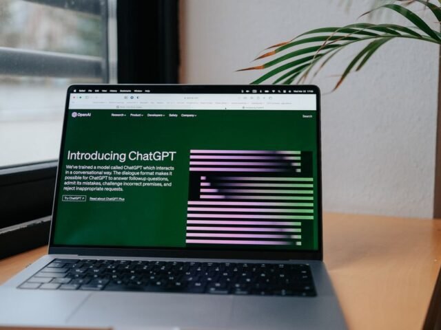 Panne mondiale d&rsquo;OpenAI le 14 septembre 2026 : ChatGPT confronté à des erreurs &lsquo;certains outils sont temporairement indisponibles