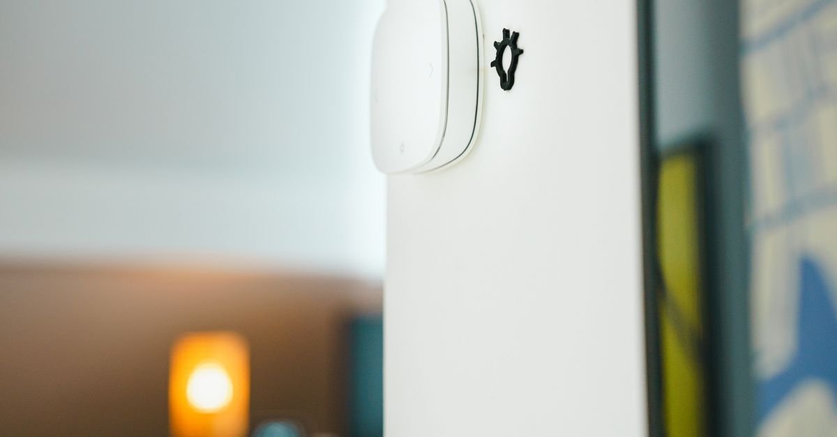 découvrez nos smart lights, des éclairages intelligents qui s'adaptent à votre mode de vie pour une ambiance personnalisée et écoénergétique.
