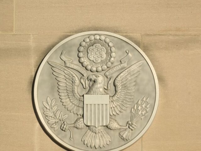 La Saison 2 de &lsquo;Pluribus&rsquo; Donne le Coup d&rsquo;Envoi à sa Production Aujourd&rsquo;hui
